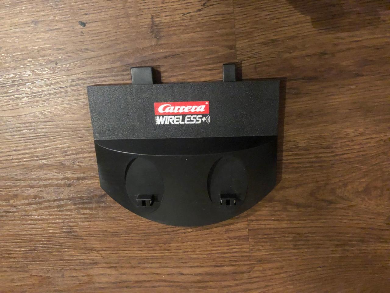 Carrera Digital: Wireless + Set Duo 2.4 GHz Ladestation (Gebraucht) in ... Carrera Digital: Wireless + Set Duo 2.4 GHz Ladestation (Gebraucht) in ...