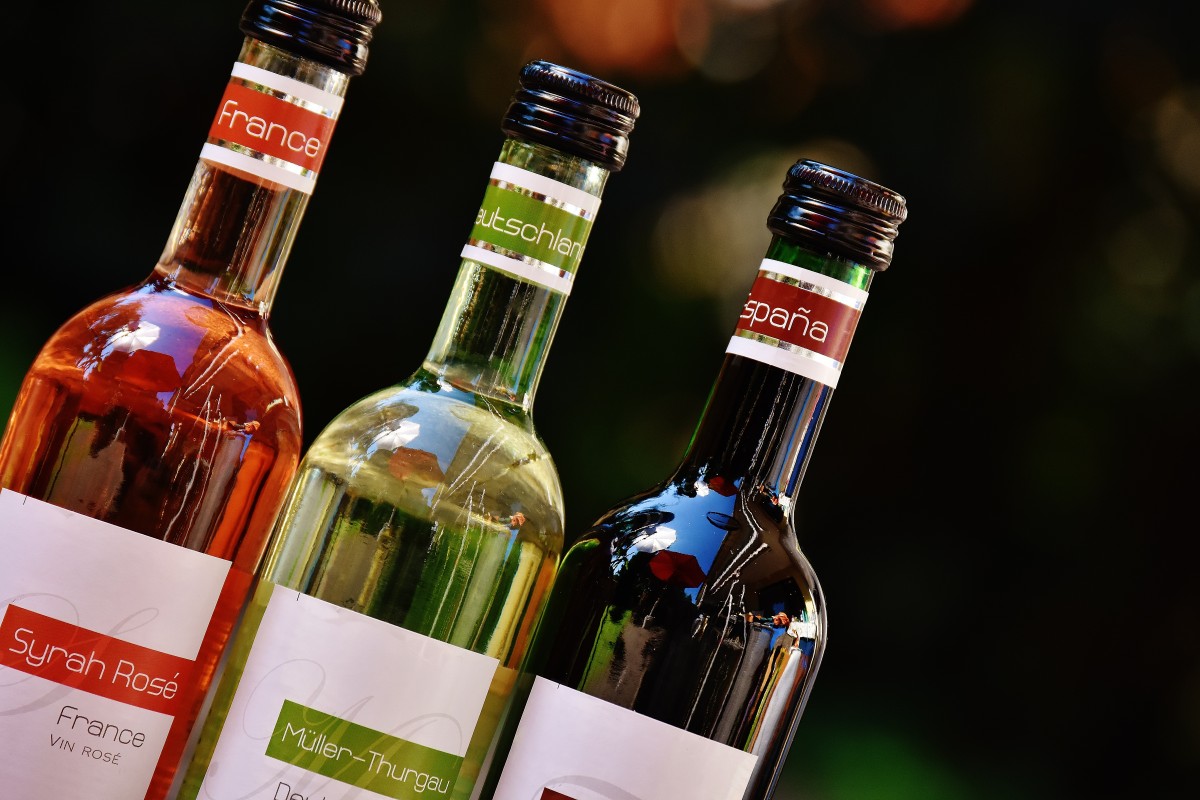 Free Images : restaurant, france, drink, alcohol, wine bottle, spain ... Free Images : restaurant, france, drink, alcohol, wine bottle, spain ...