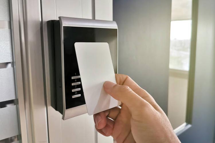 Key fob entry system for business